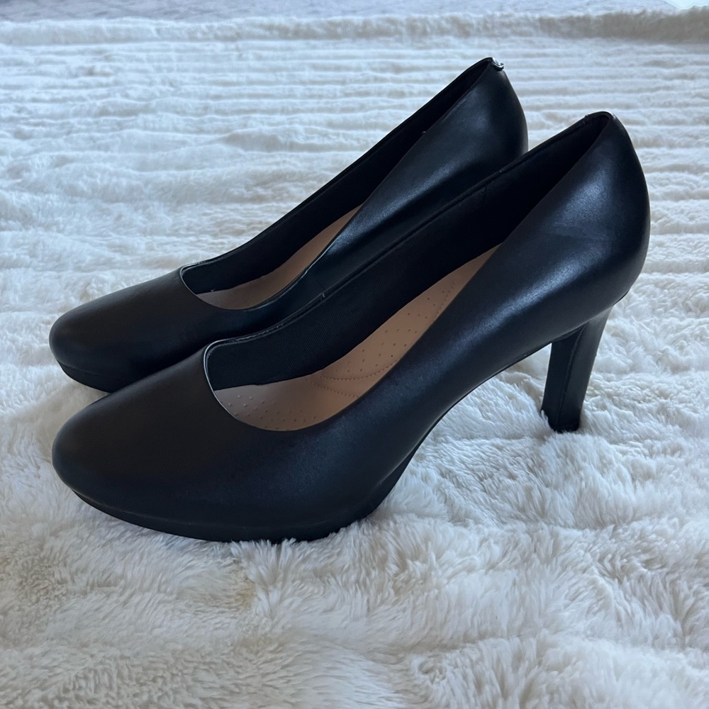 Clarks Womens Ultimate Ambyr Joy Black Heel 9